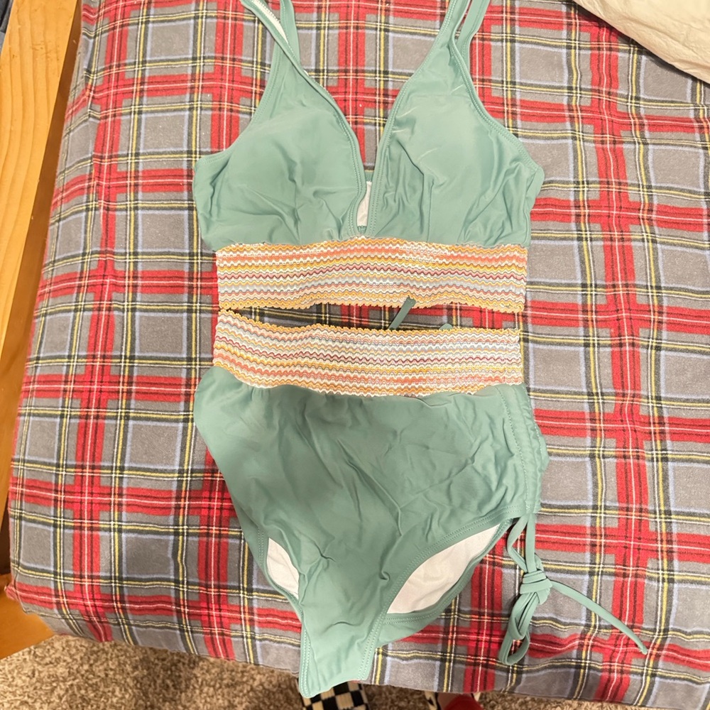Women’s Bikinis